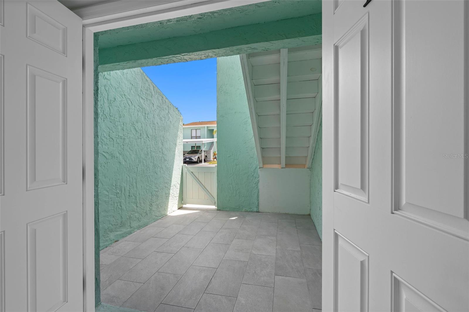 WINDRUSH COVE PH 1 CONDO - Residential
