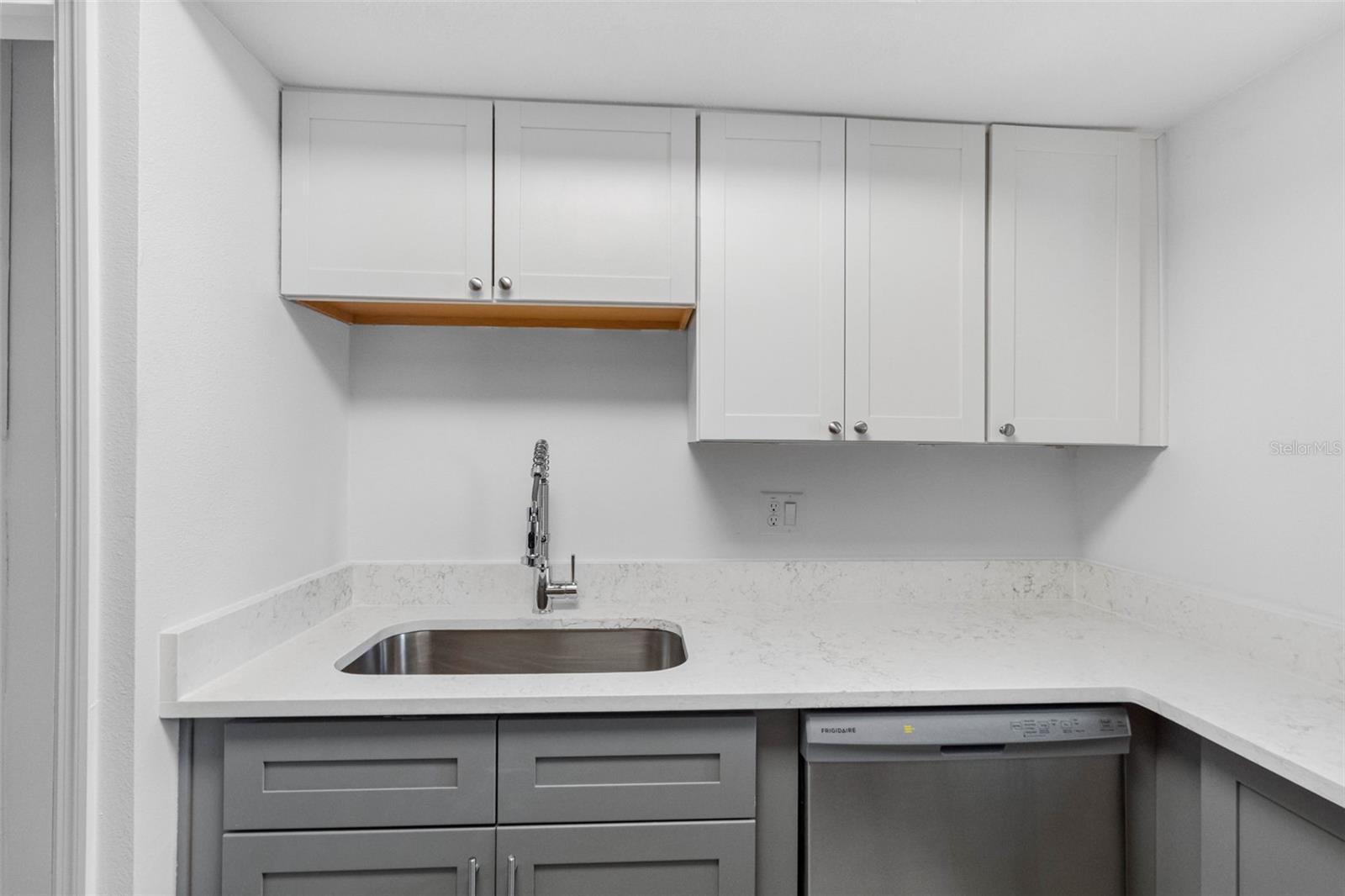 WINDRUSH COVE PH 1 CONDO - Residential
