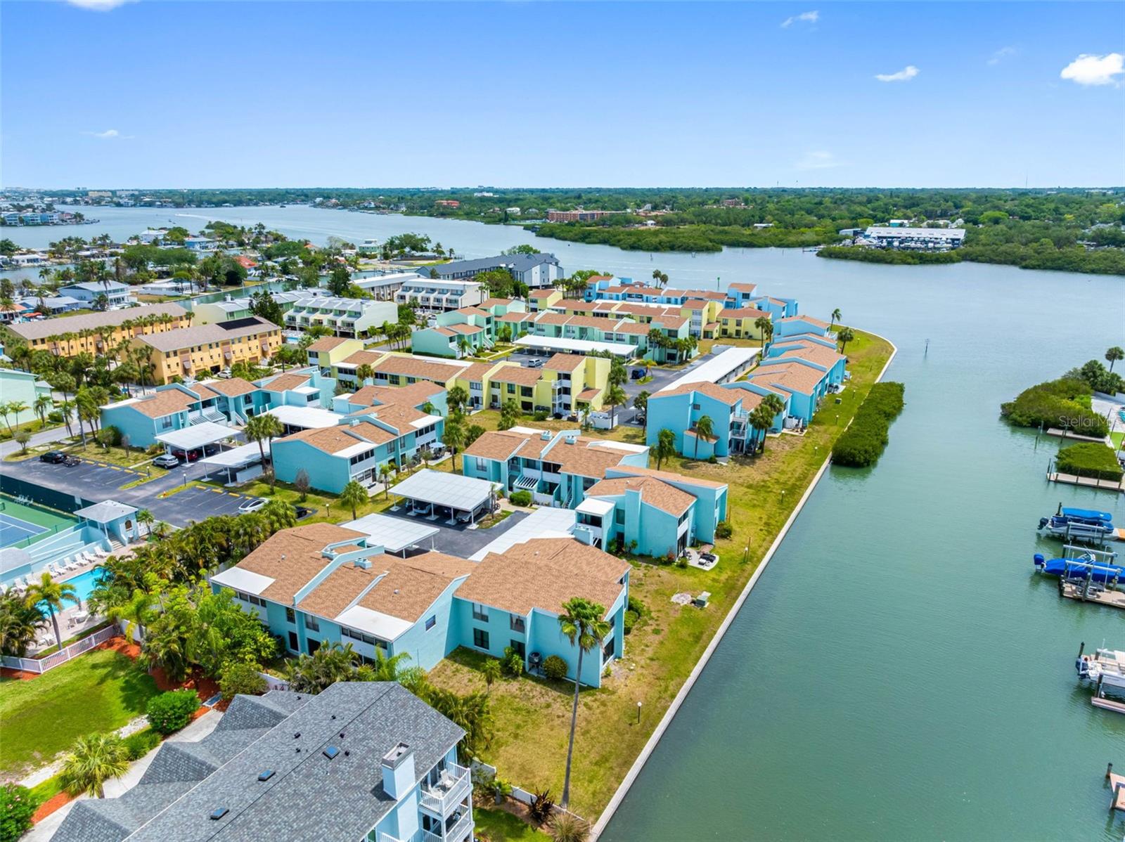 WINDRUSH COVE PH 1 CONDO - Residential
