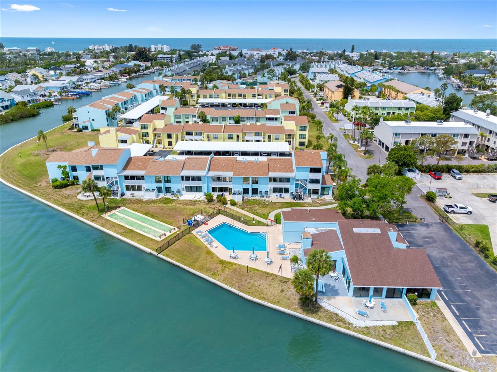 WINDRUSH COVE PH 1 CONDO - Residential