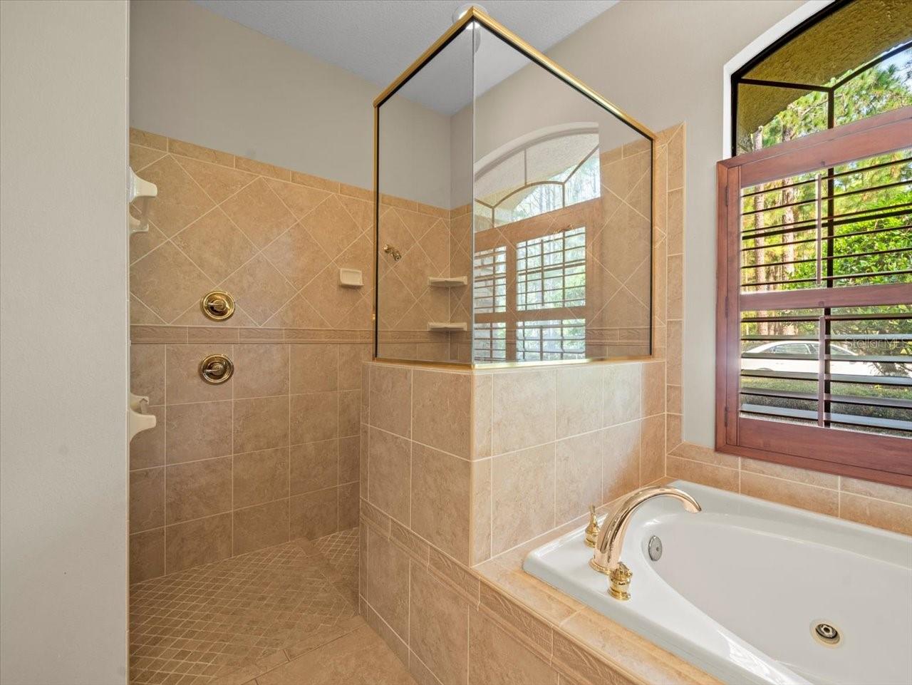 PINE CREST ESTATES - Residential