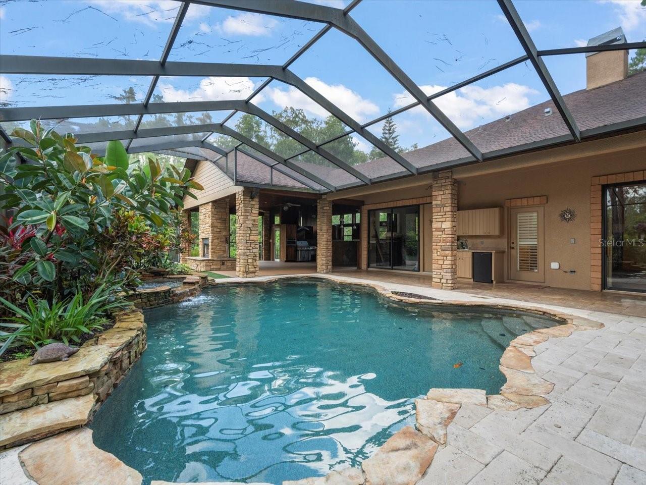 412 PINE BLUFF DRIVE