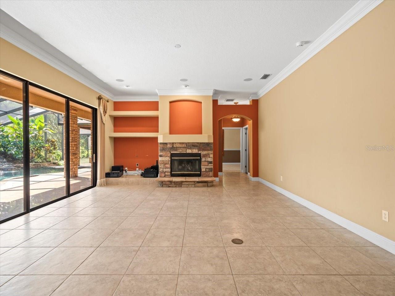 PINE CREST ESTATES - Residential