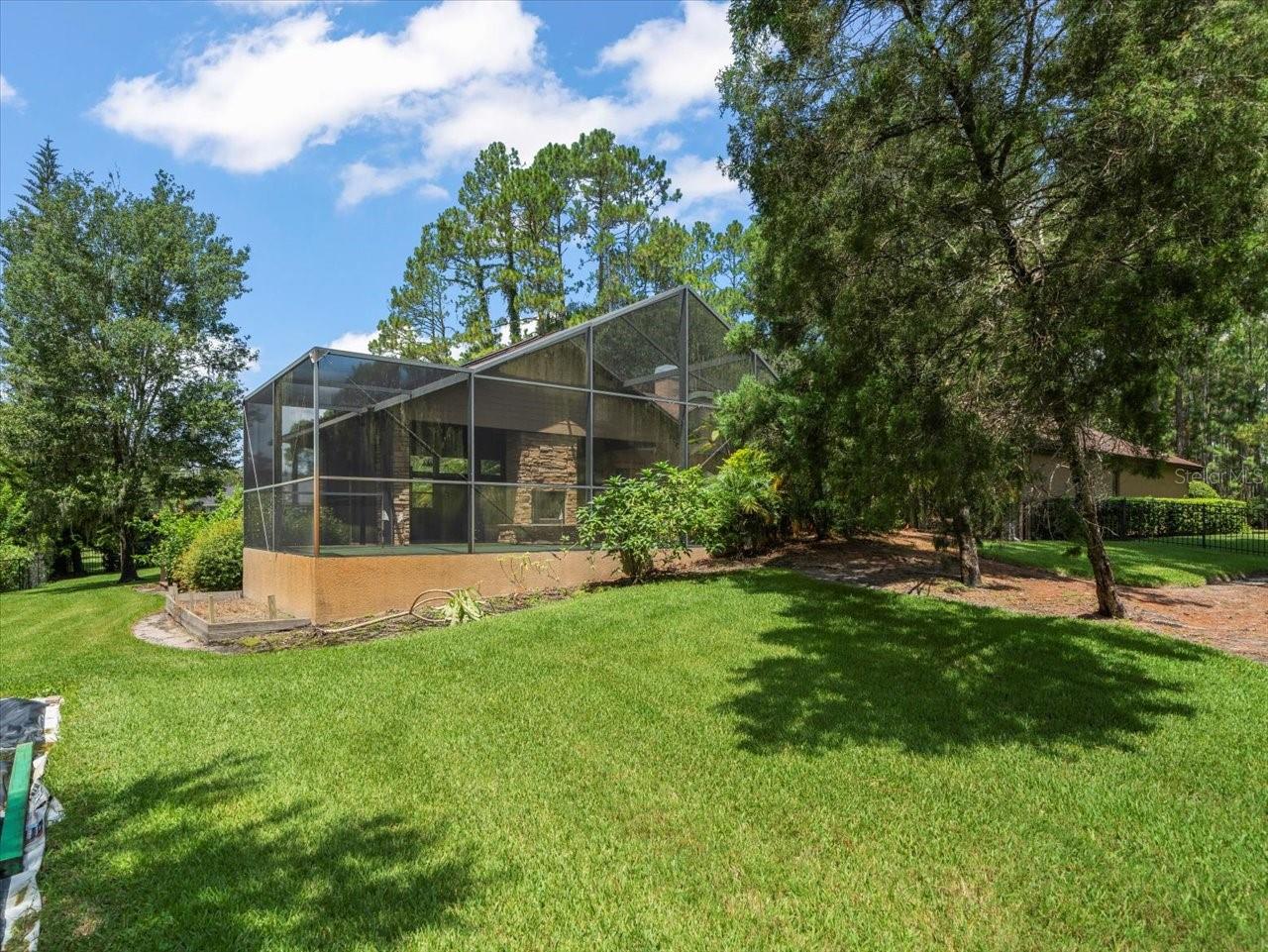 PINE CREST ESTATES - Residential