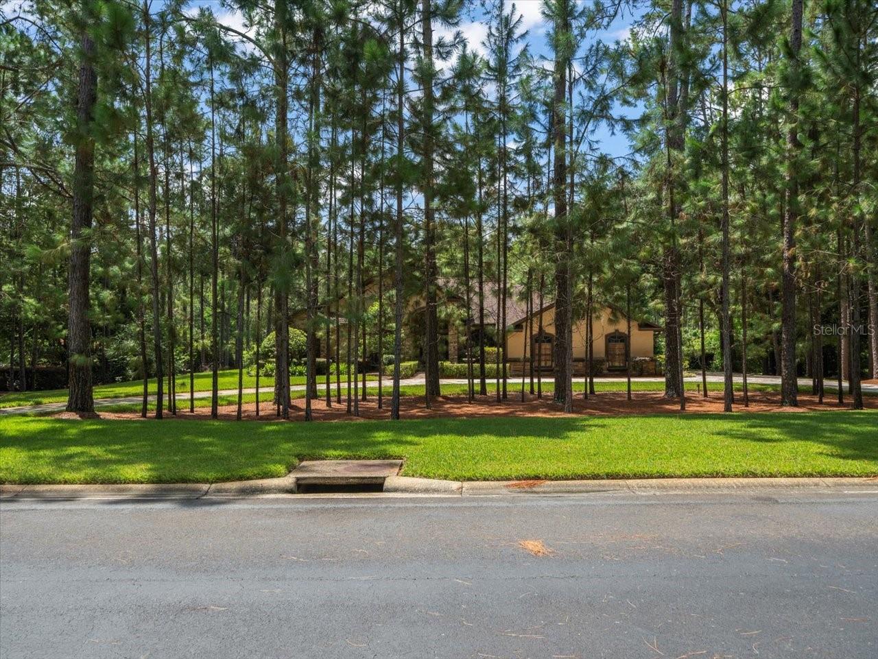 PINE CREST ESTATES - Residential