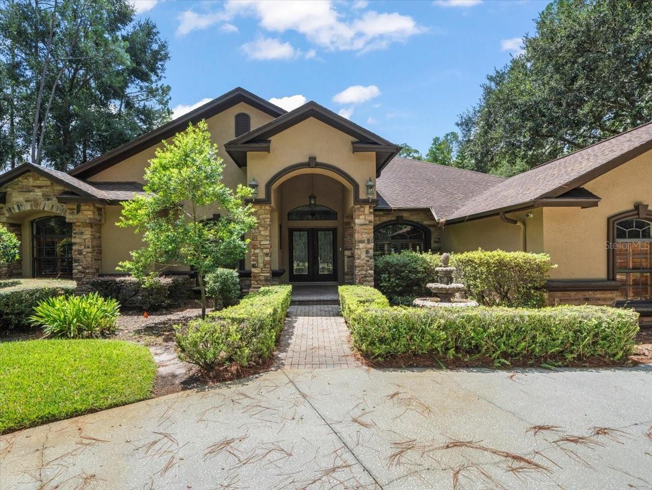 412 PINE BLUFF DRIVE