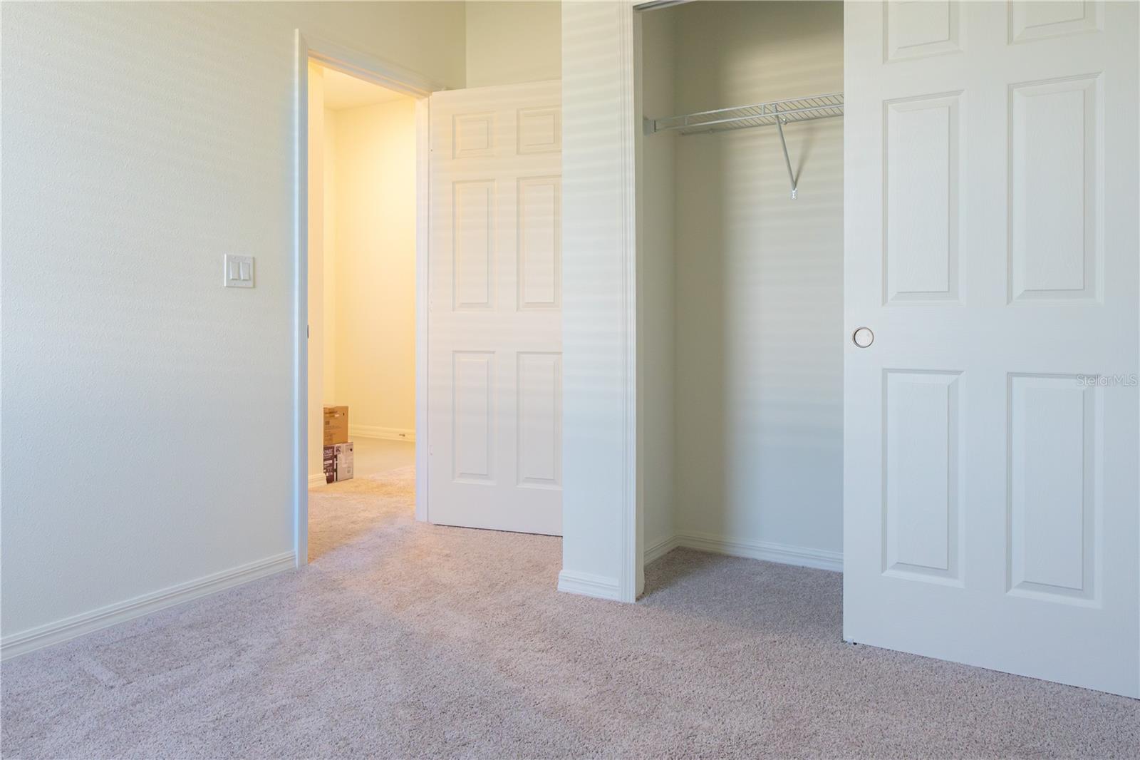 SILVER LAKE ESTATES - Residential Lease