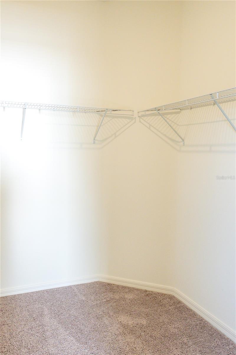 SILVER LAKE ESTATES - Residential Lease