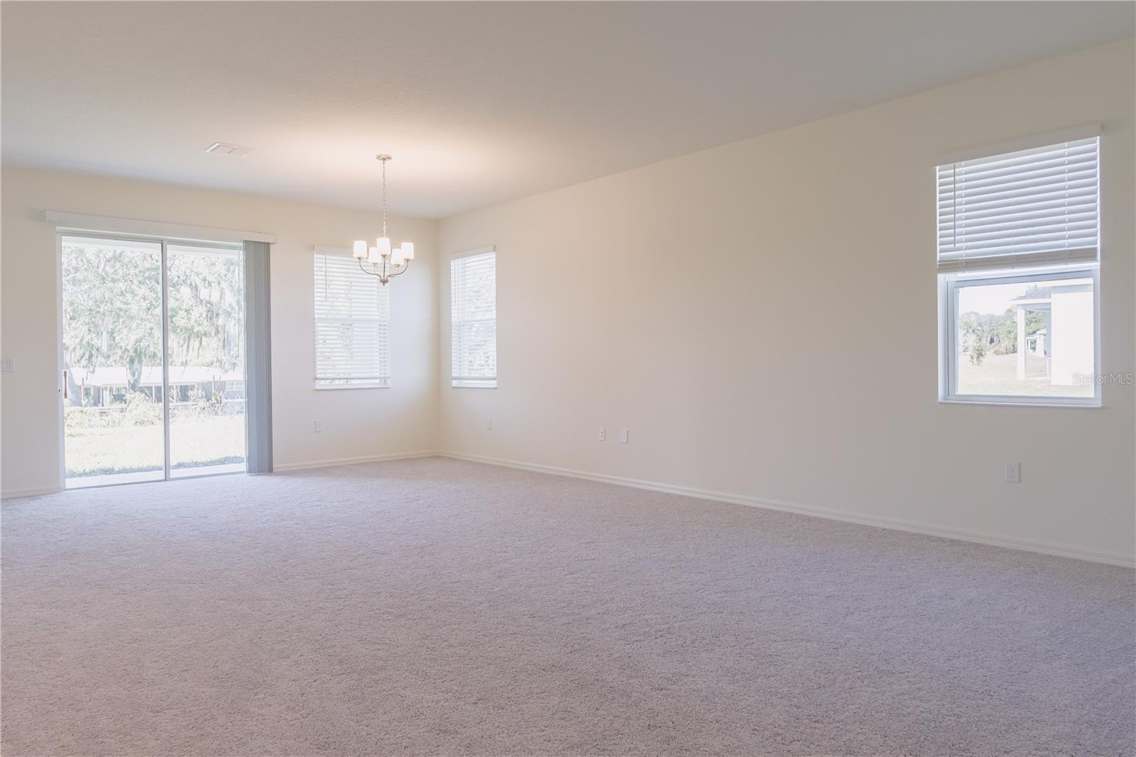 SILVER LAKE ESTATES - Residential Lease