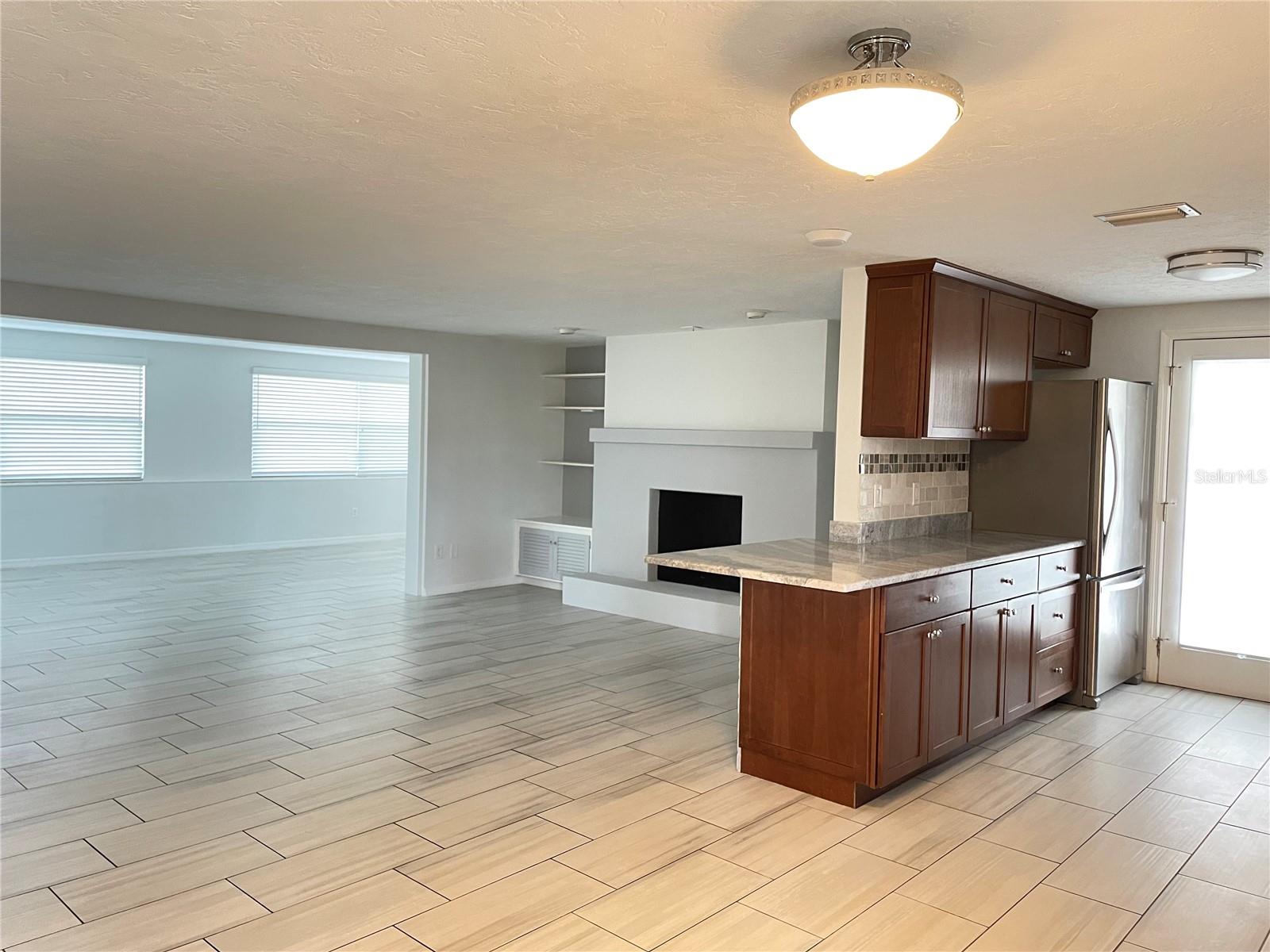 GULF GATE - Residential Lease