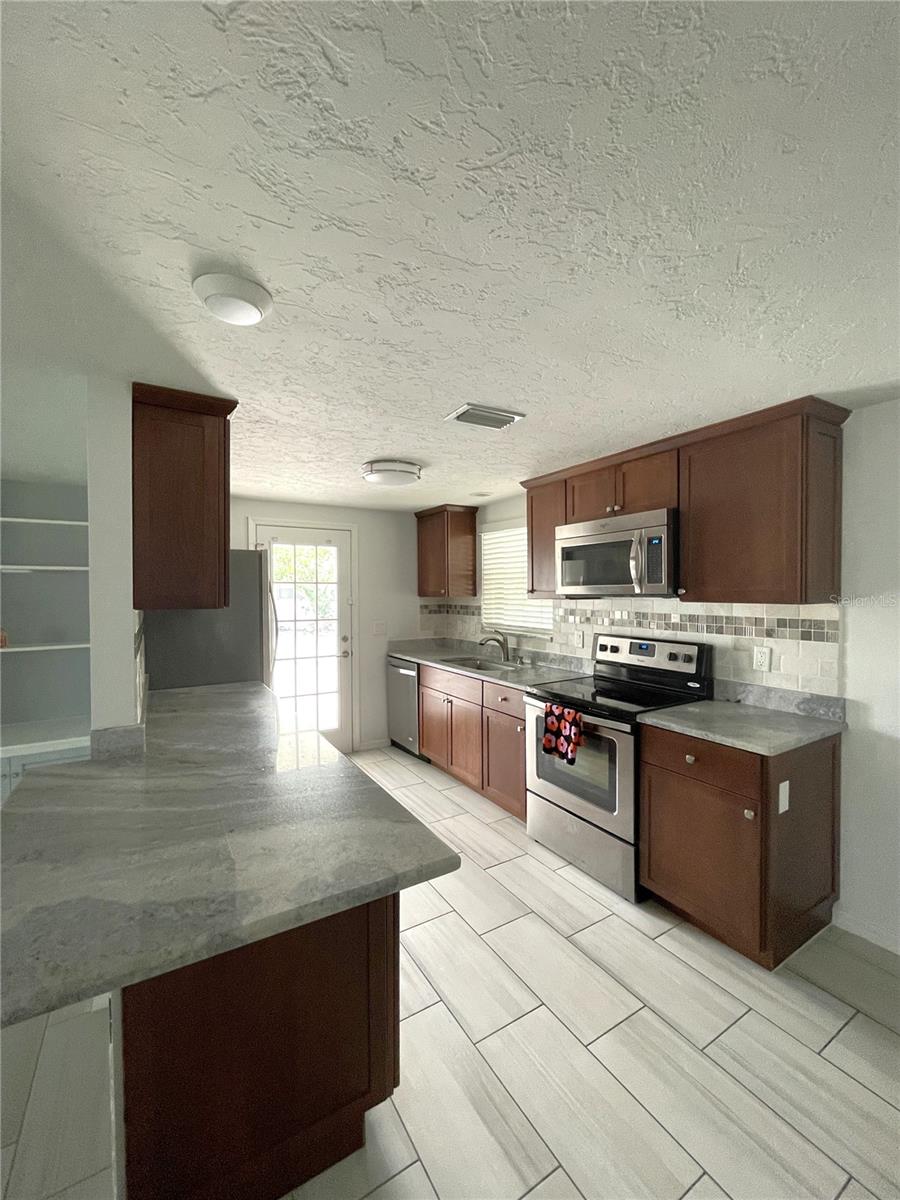 GULF GATE - Residential Lease