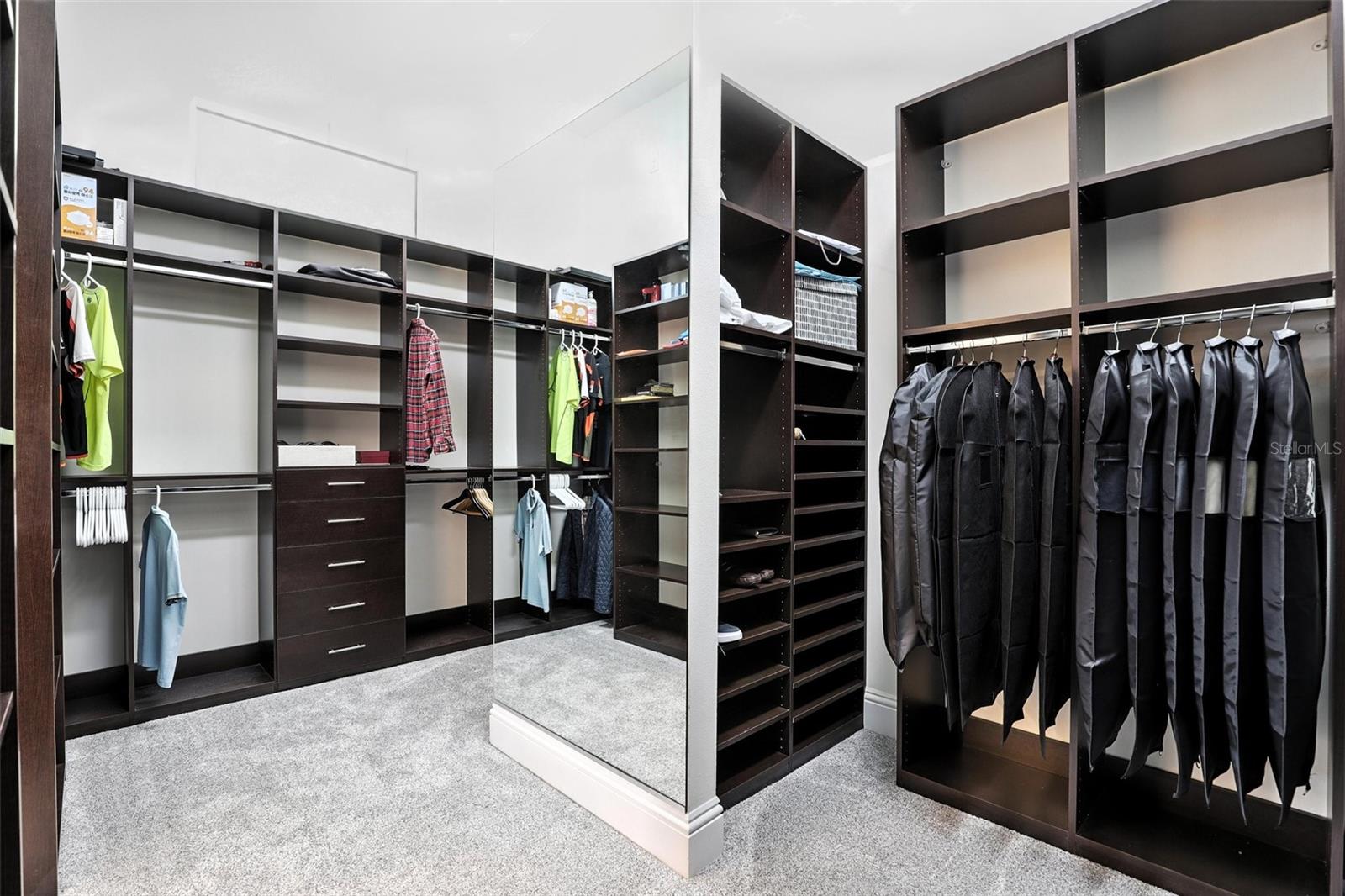 CASA DEL LAGO REP - Residential