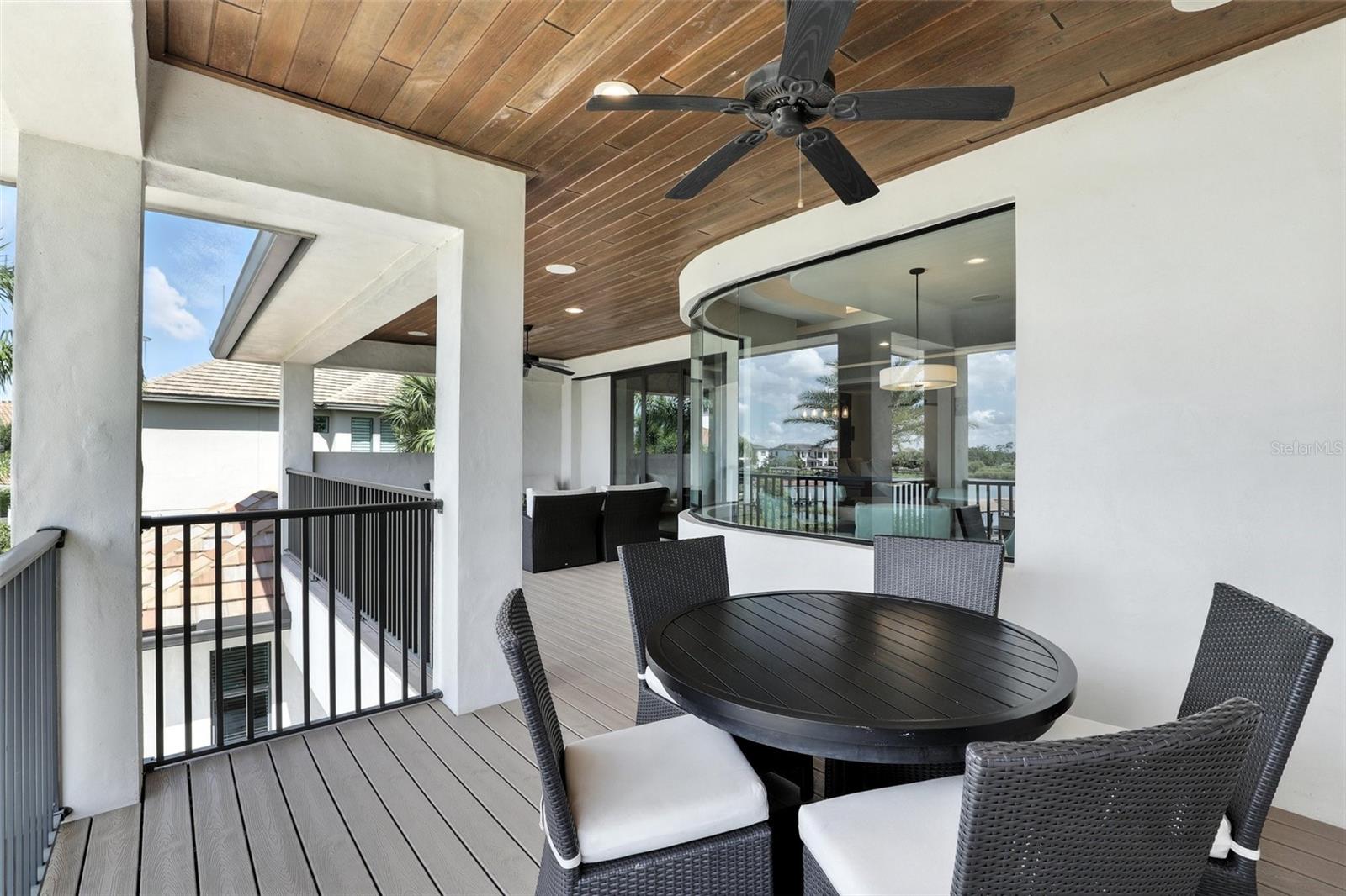 CASA DEL LAGO REP - Residential