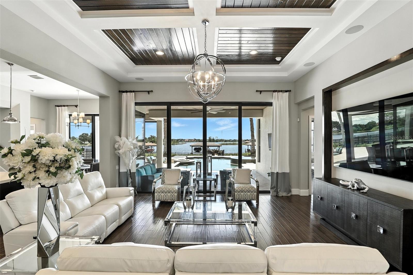 CASA DEL LAGO REP - Residential