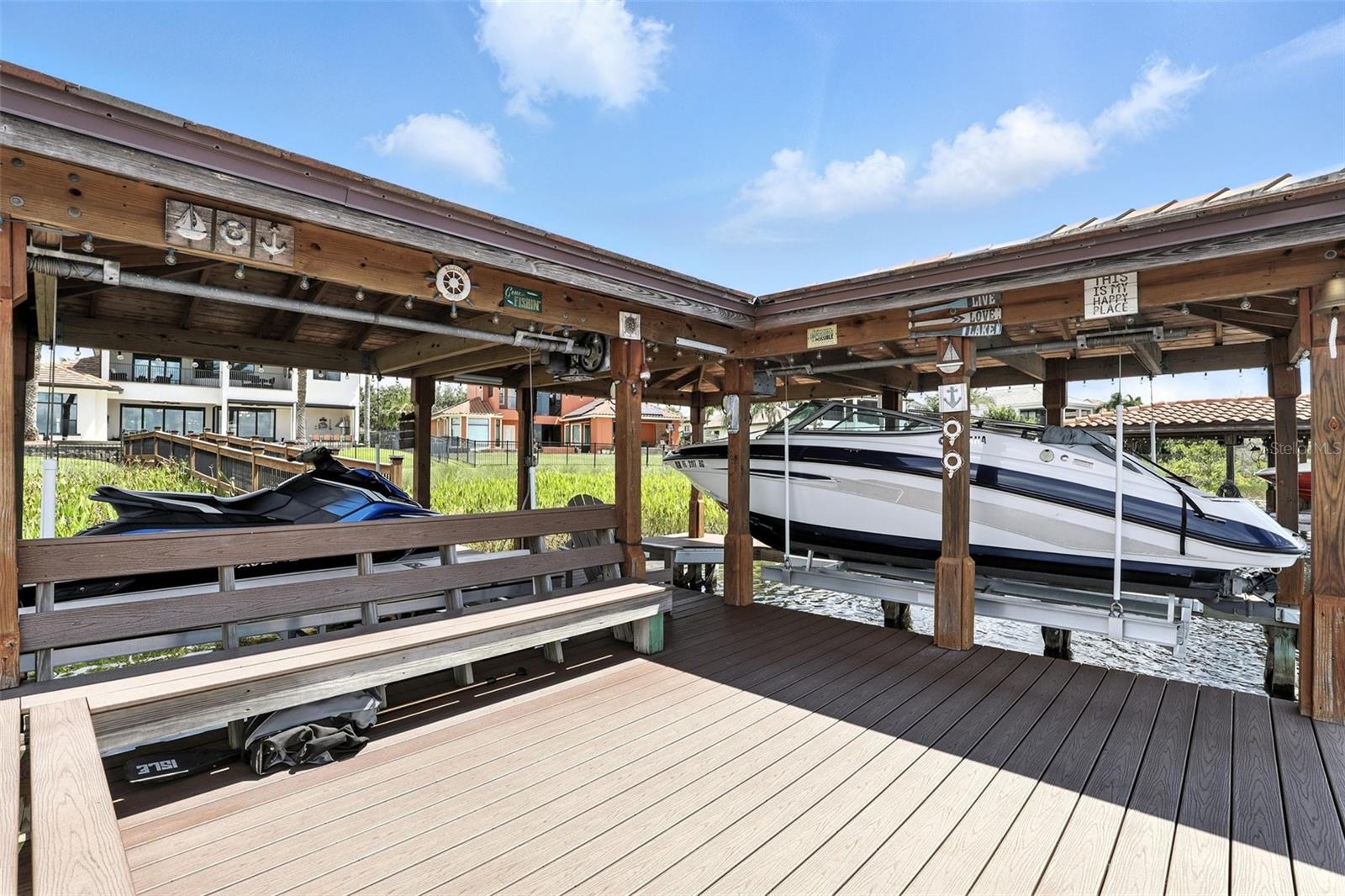 CASA DEL LAGO REP - Residential