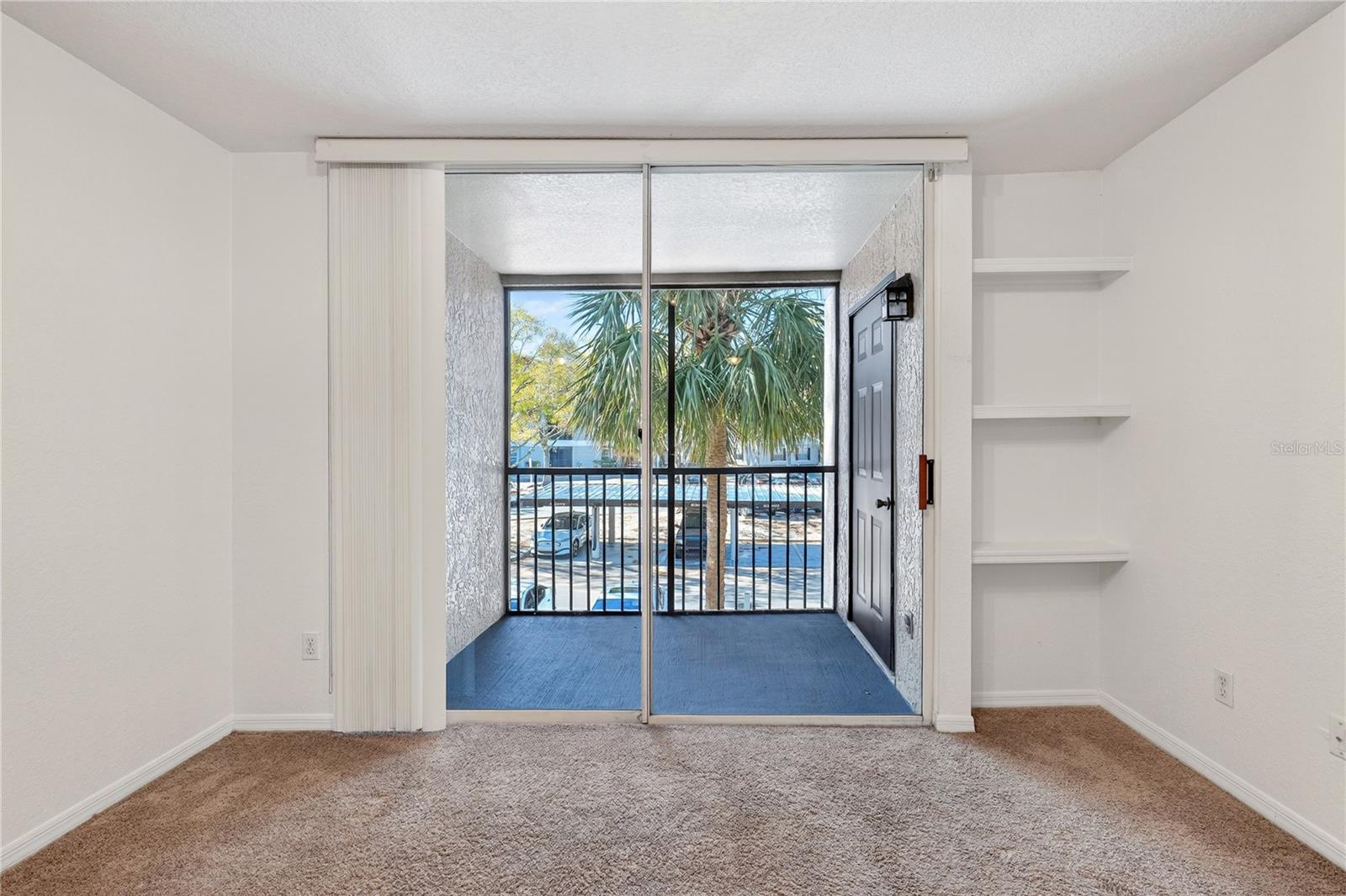 SANDLAKE PRIVATE RESIDENCES CONDO - Residential