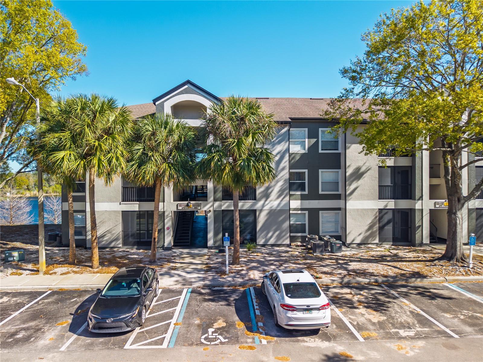 SANDLAKE PRIVATE RESIDENCES CONDO - Residential