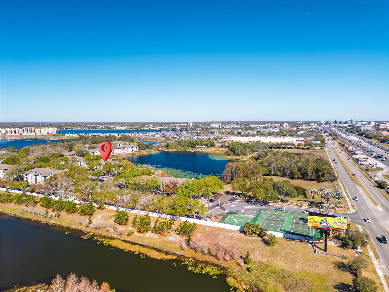 SANDLAKE PRIVATE RESIDENCES CONDO - Residential