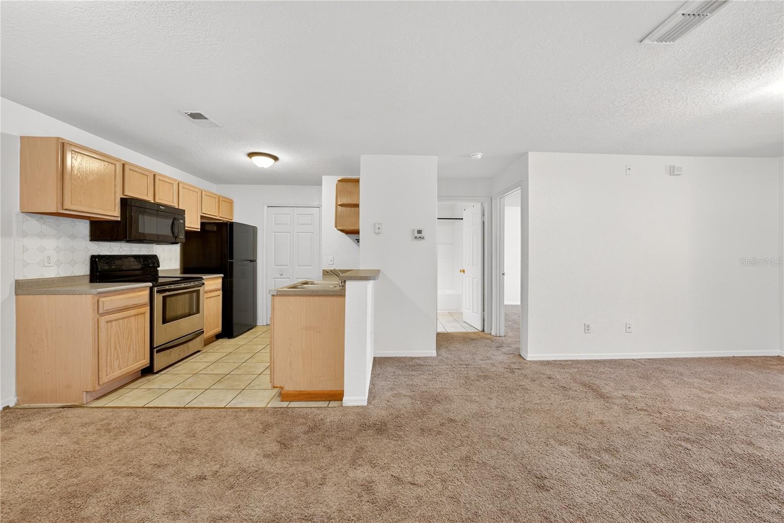 8915 LATREC AVE 2203