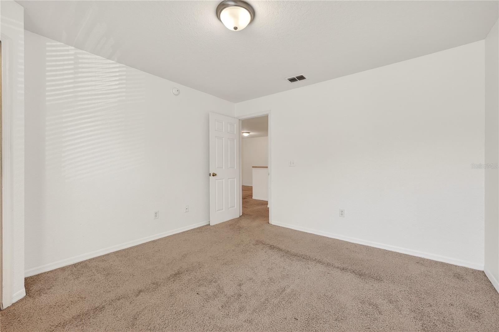 SANDLAKE PRIVATE RESIDENCES CONDO - Residential