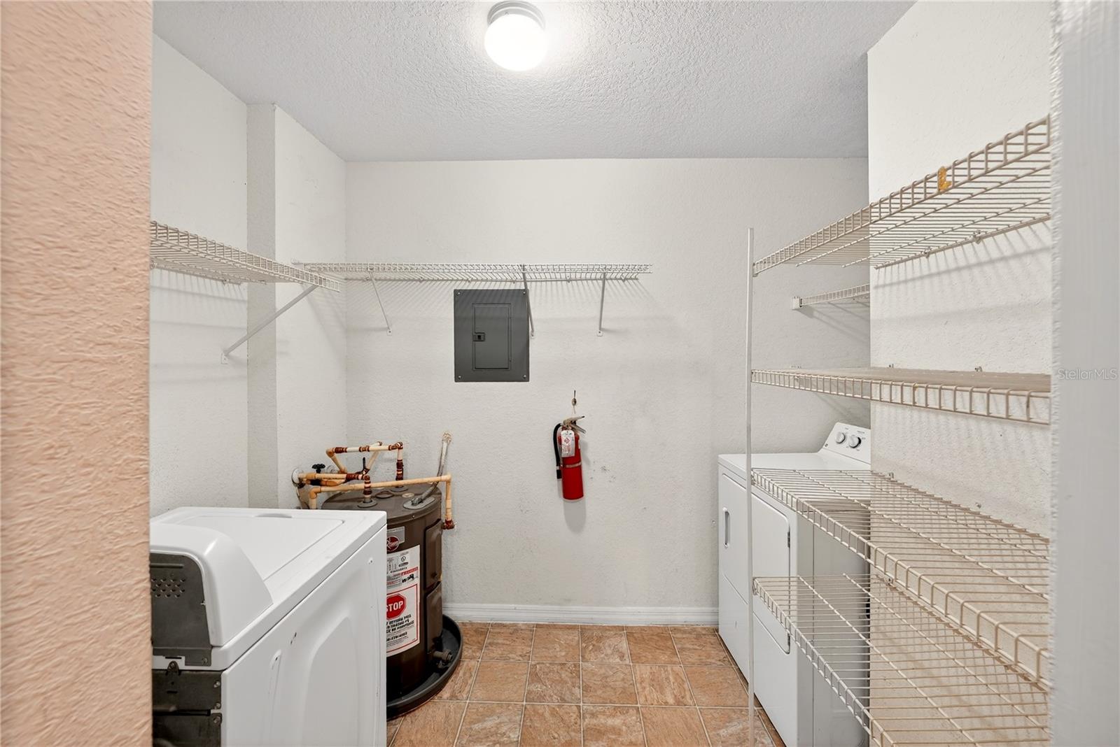 SANDLAKE PRIVATE RESIDENCES CONDO - Residential