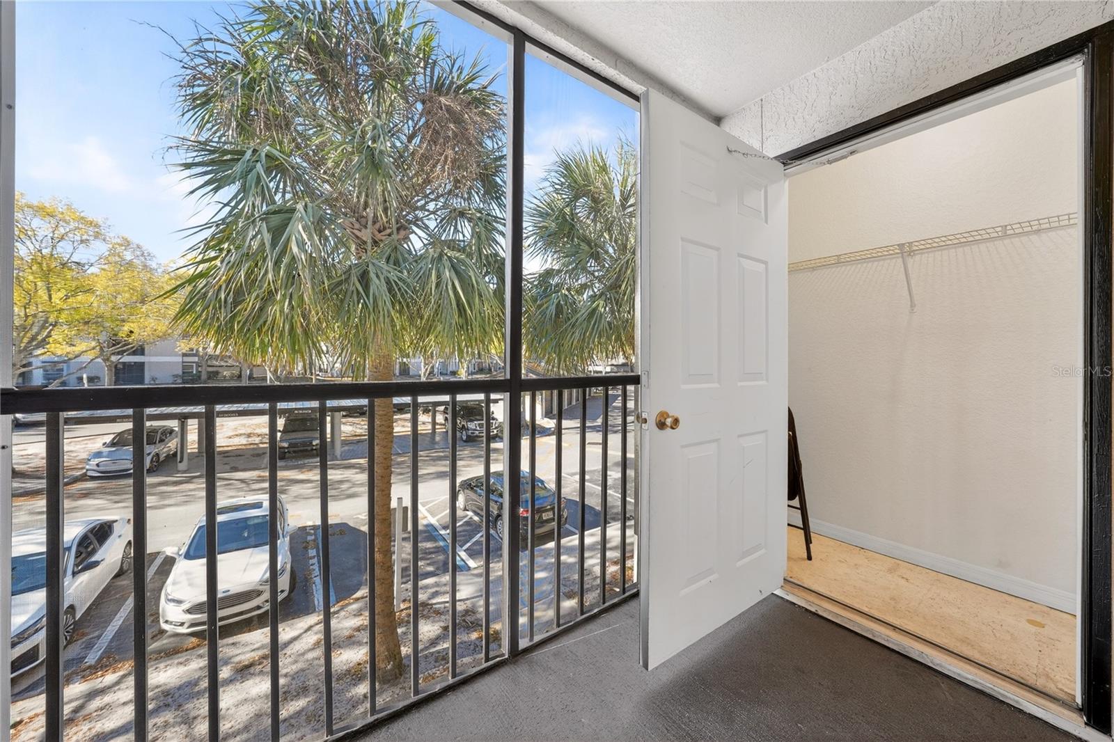 SANDLAKE PRIVATE RESIDENCES CONDO - Residential