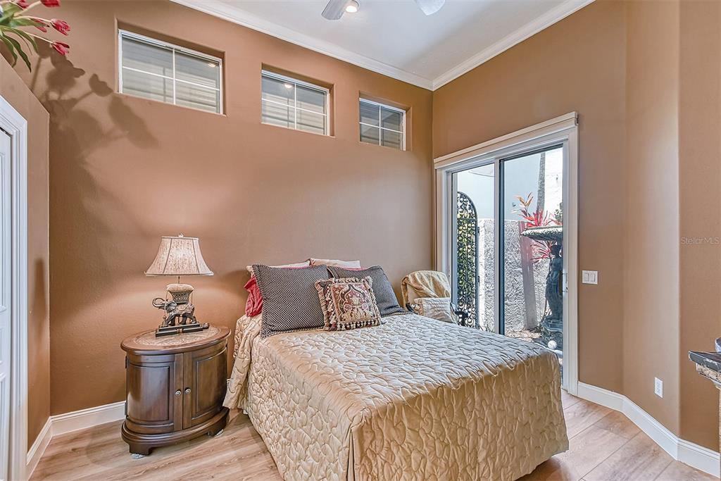 QUEENS HARBOUR - Residential