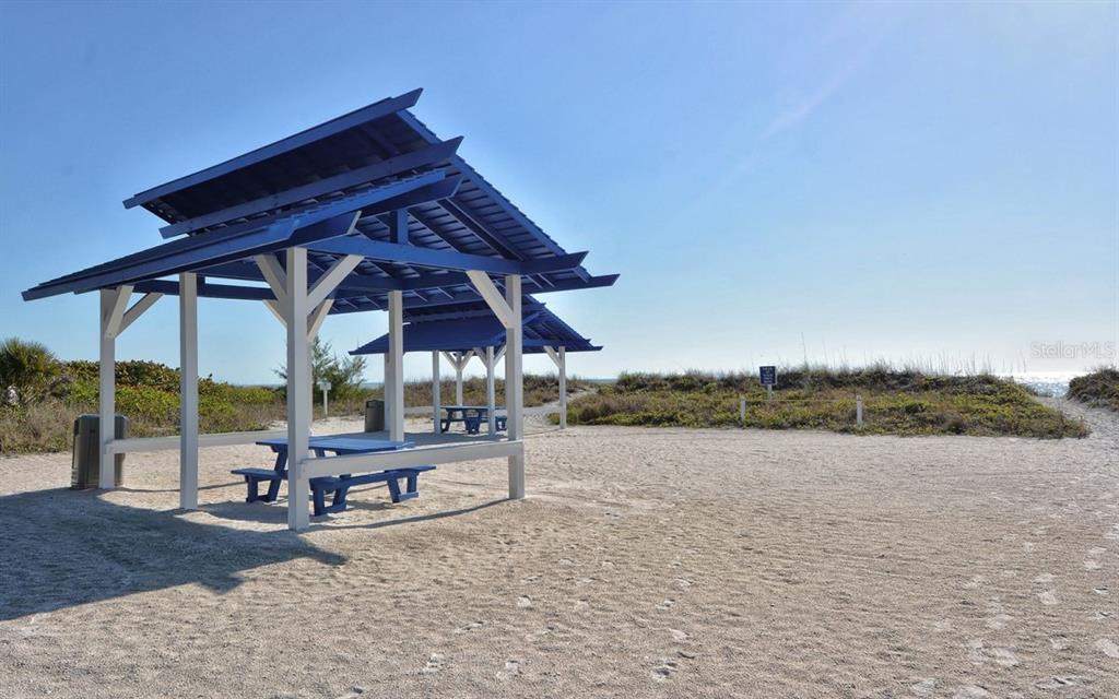 QUEENS HARBOUR - Residential