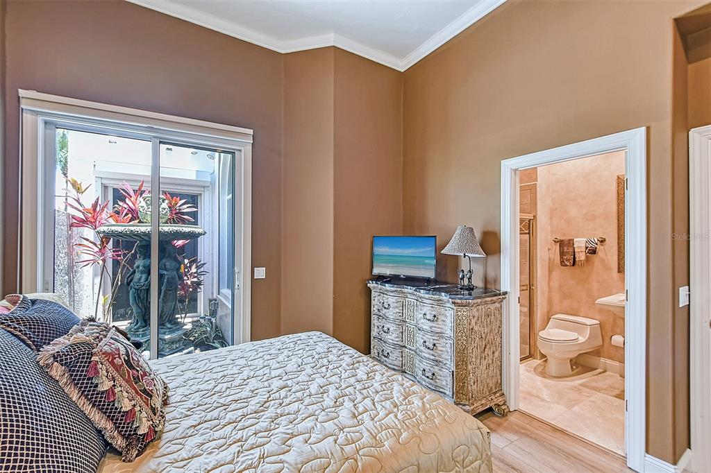 QUEENS HARBOUR - Residential