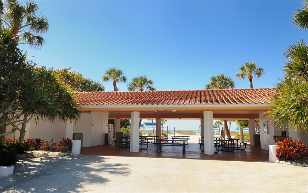 QUEENS HARBOUR - Residential