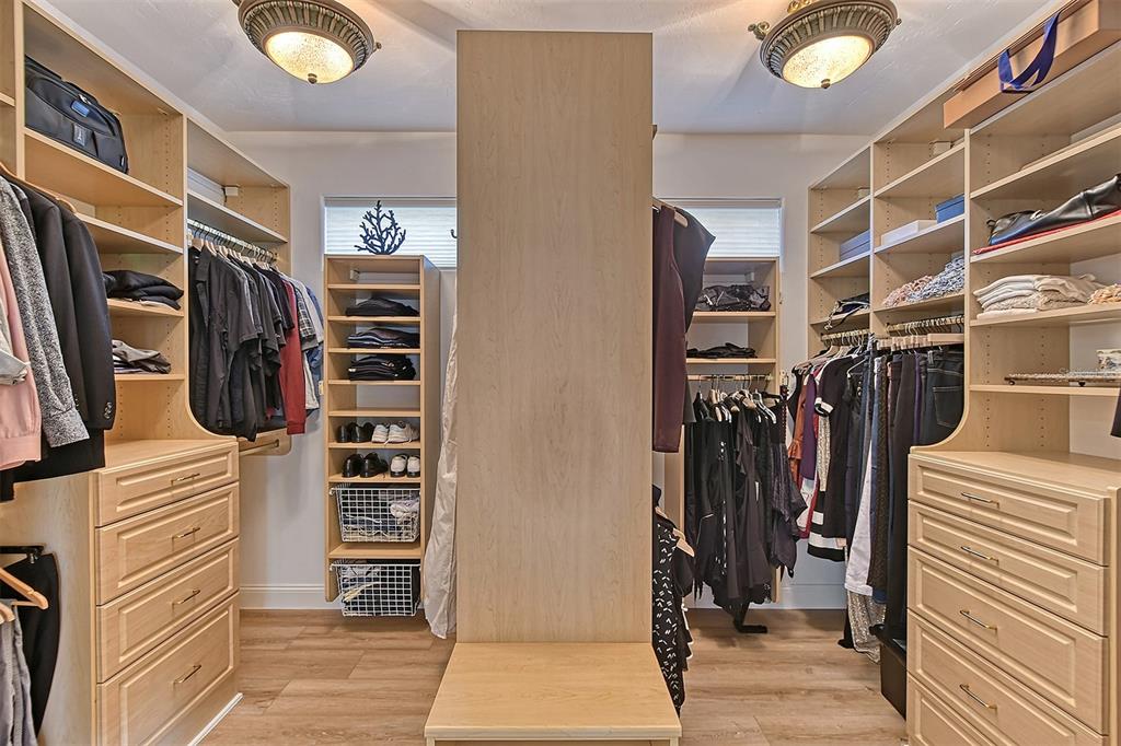 QUEENS HARBOUR - Residential