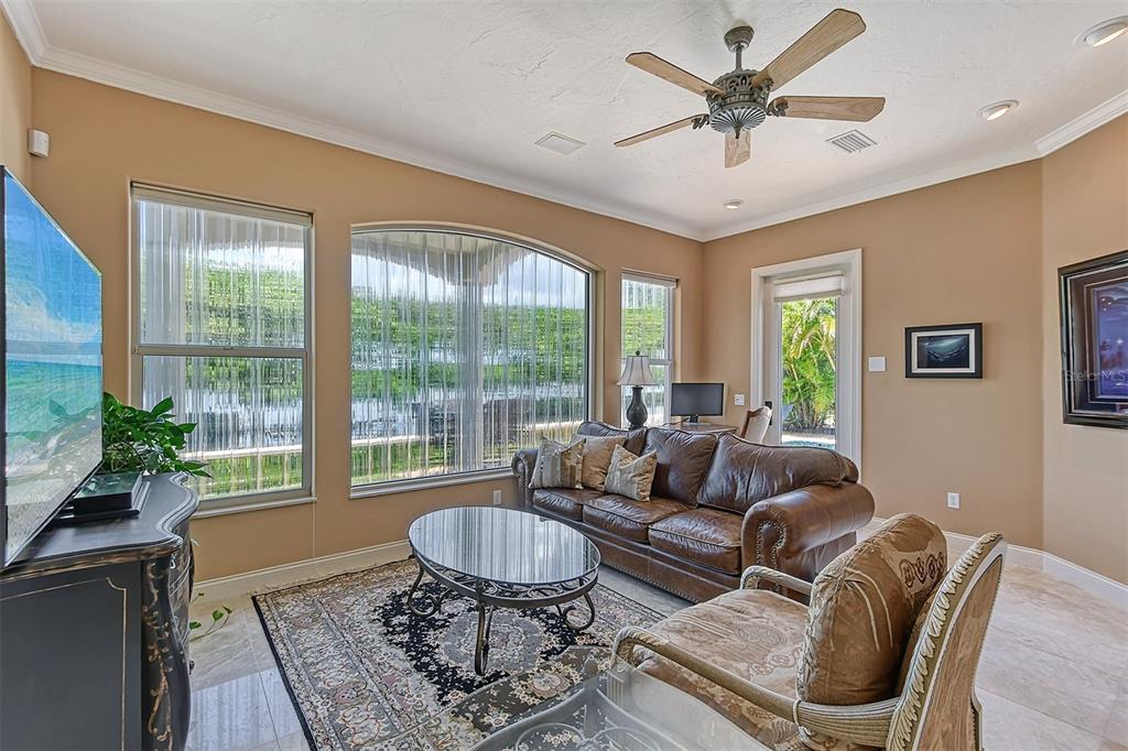 QUEENS HARBOUR - Residential