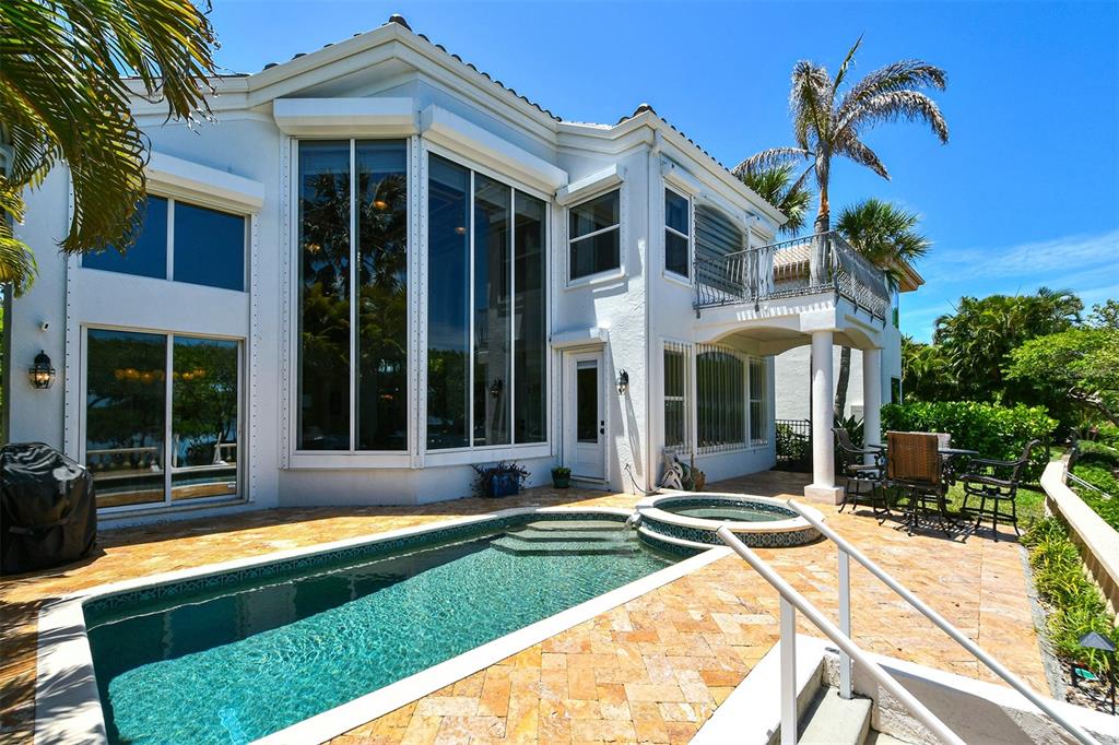 QUEENS HARBOUR - Residential