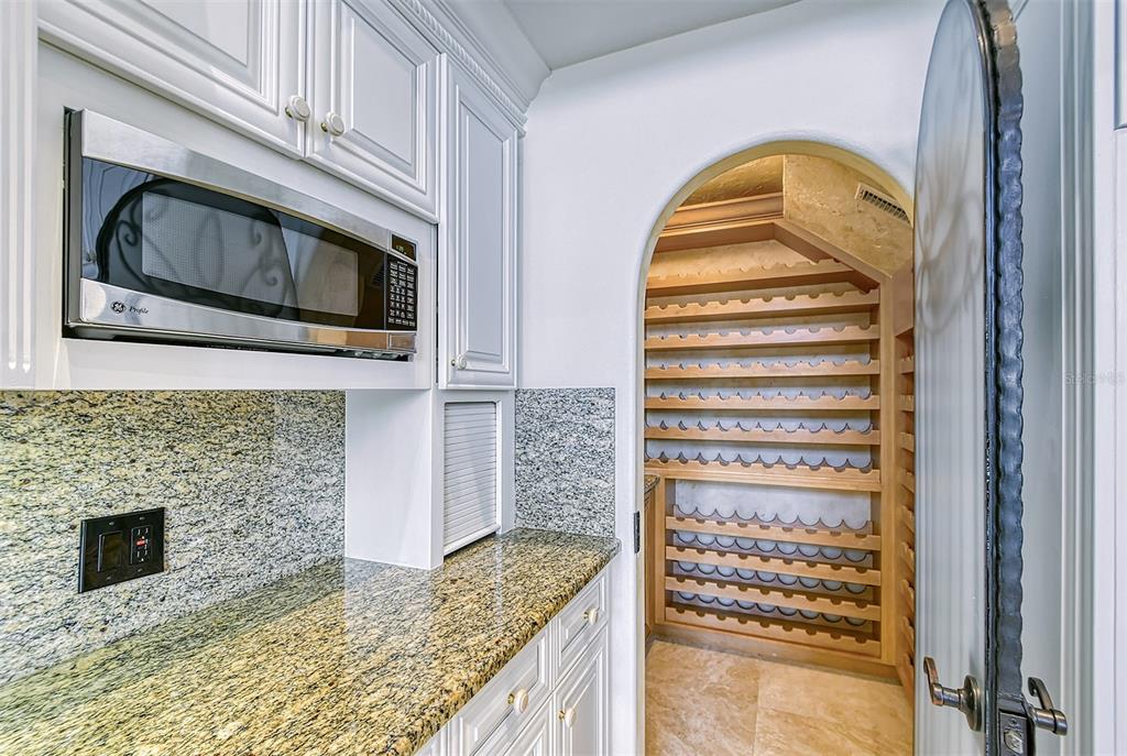 QUEENS HARBOUR - Residential