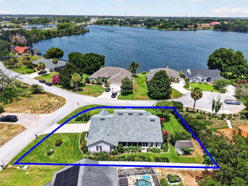 Photo of 2991 Lake Woodward Drive, Eustis, FL 32726 (MLS # G5113994)