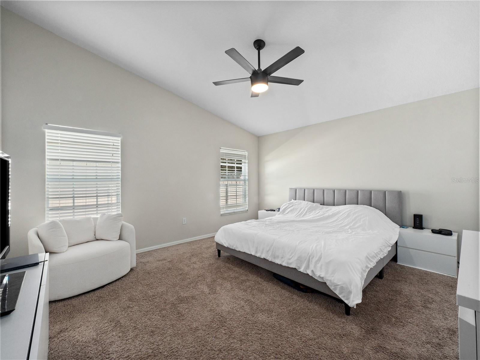 EAST LAKE RESERVE AT NARCOOSSEE UNIT 3 - Residential Lease