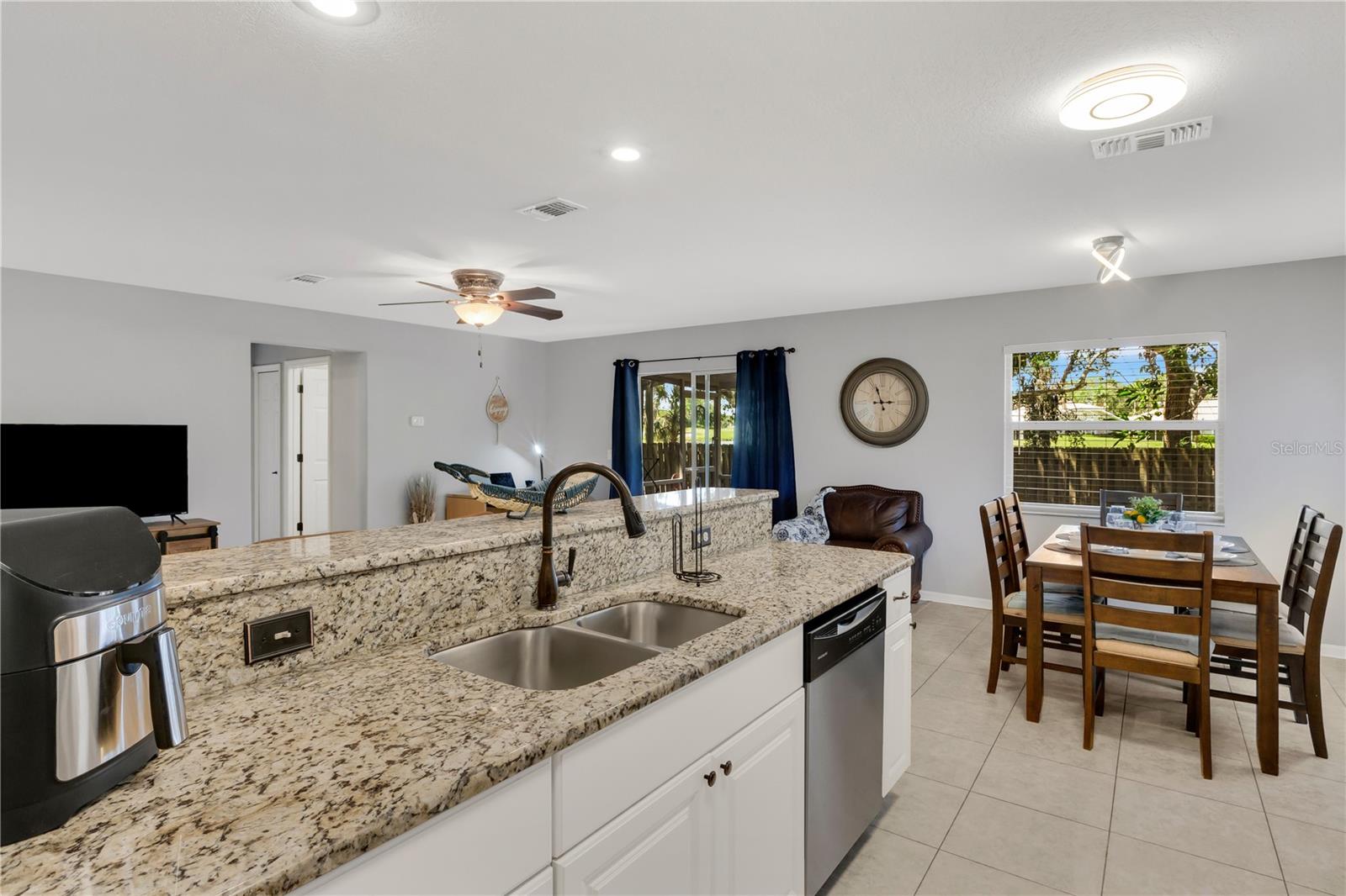 KENSINGTON OAKS - Residential