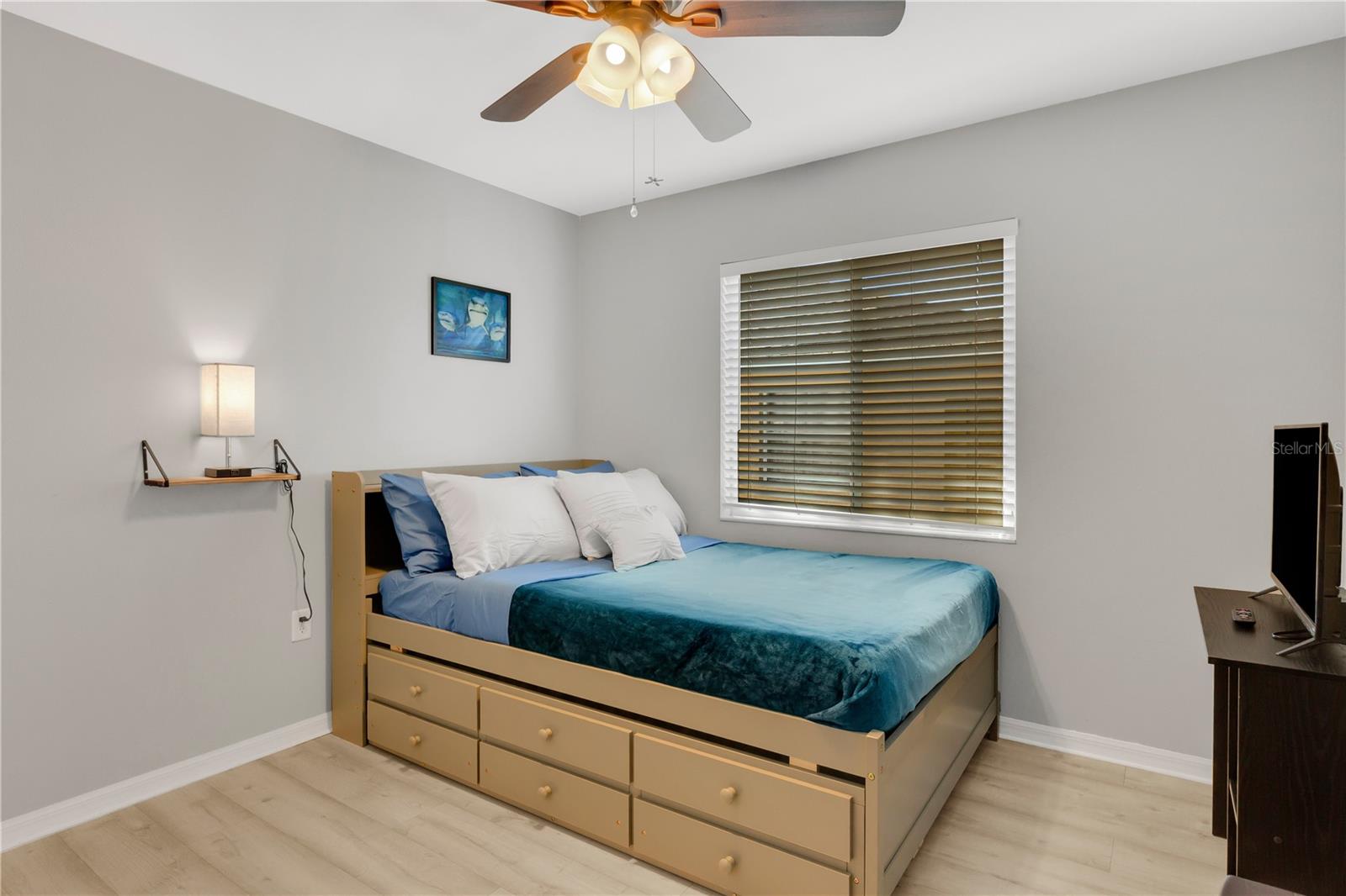 KENSINGTON OAKS - Residential