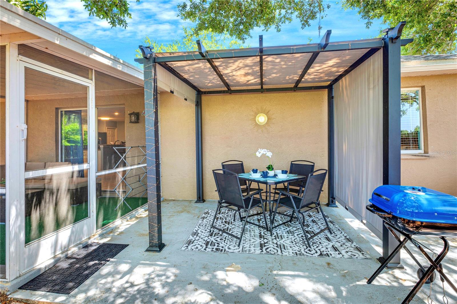 KENSINGTON OAKS - Residential