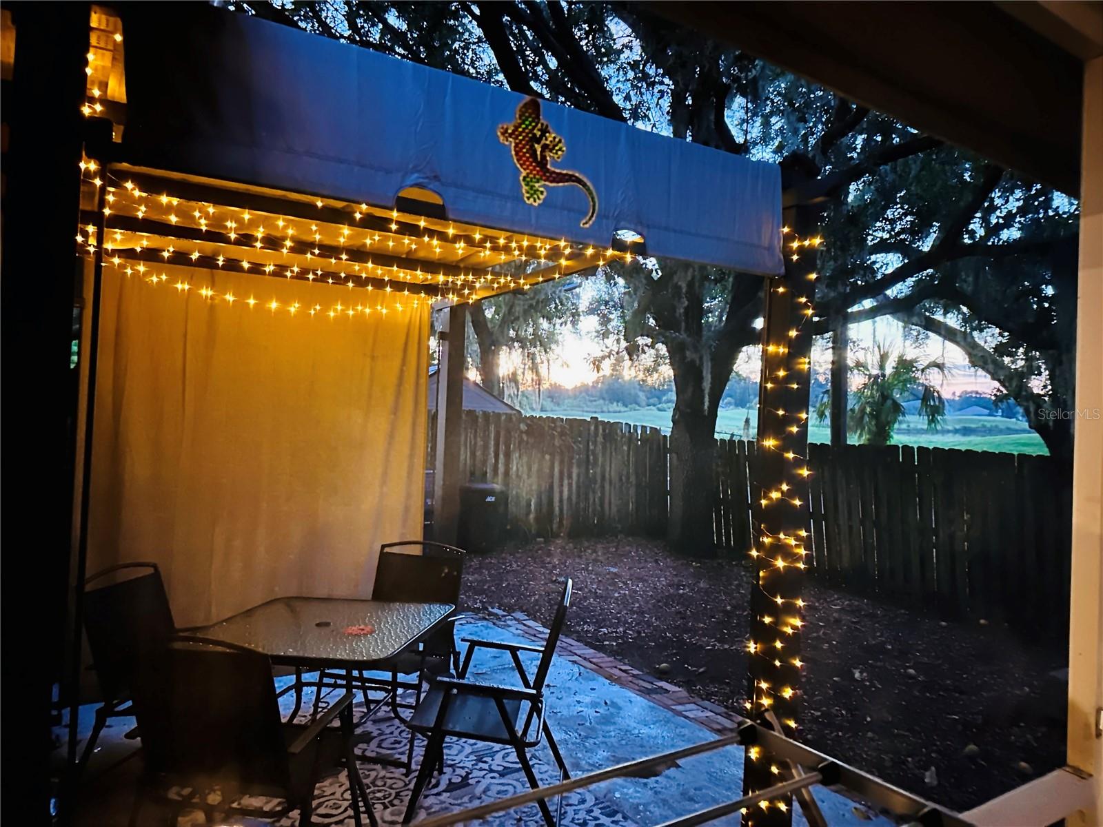 KENSINGTON OAKS - Residential