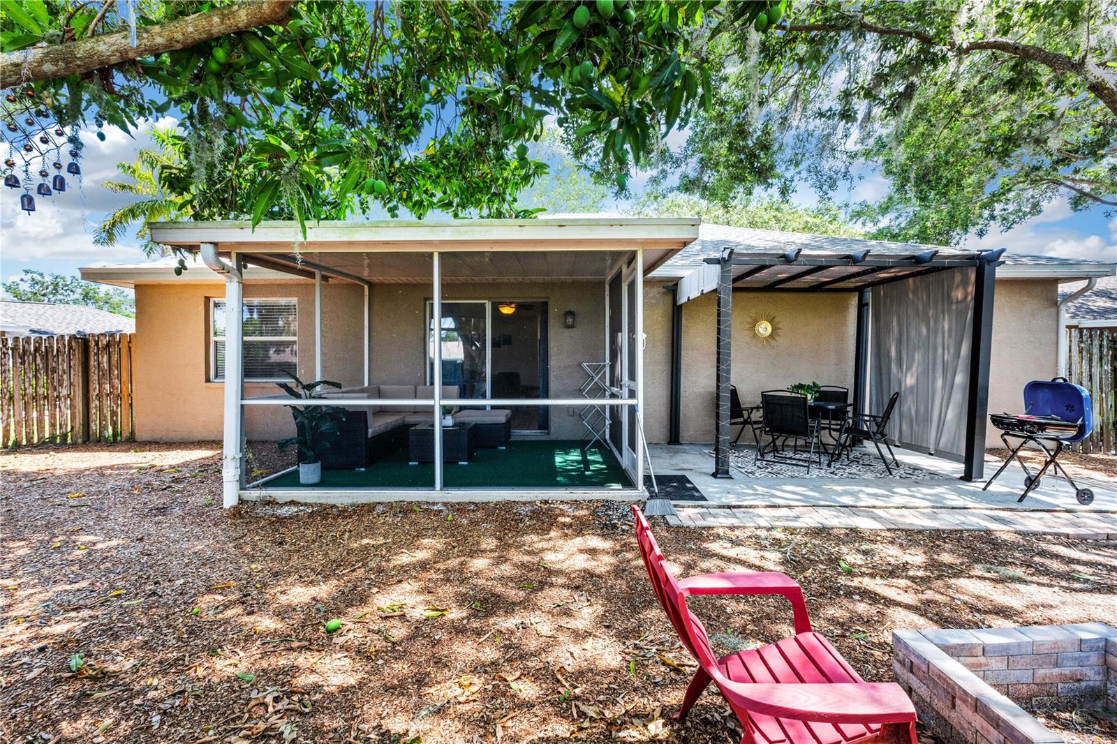 KENSINGTON OAKS - Residential