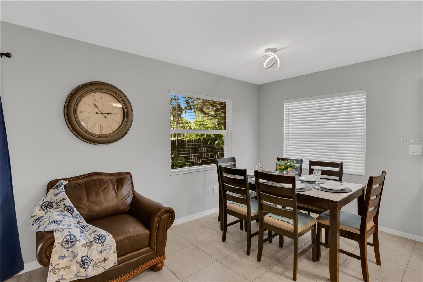 KENSINGTON OAKS - Residential