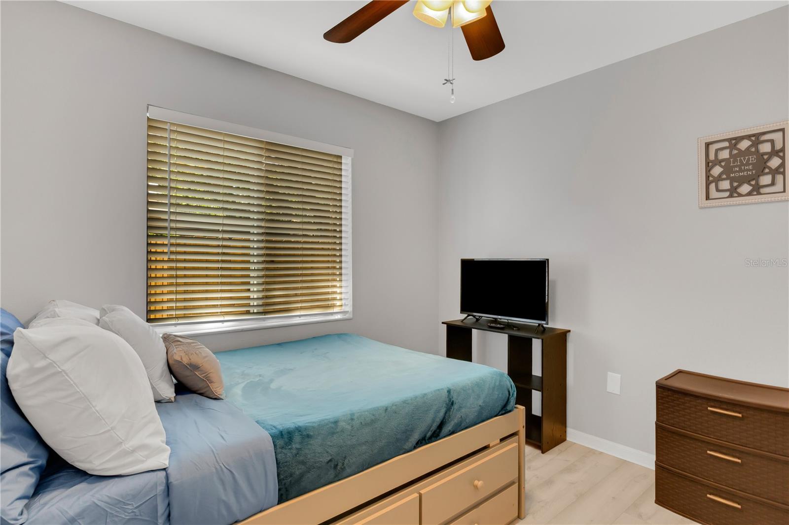 KENSINGTON OAKS - Residential