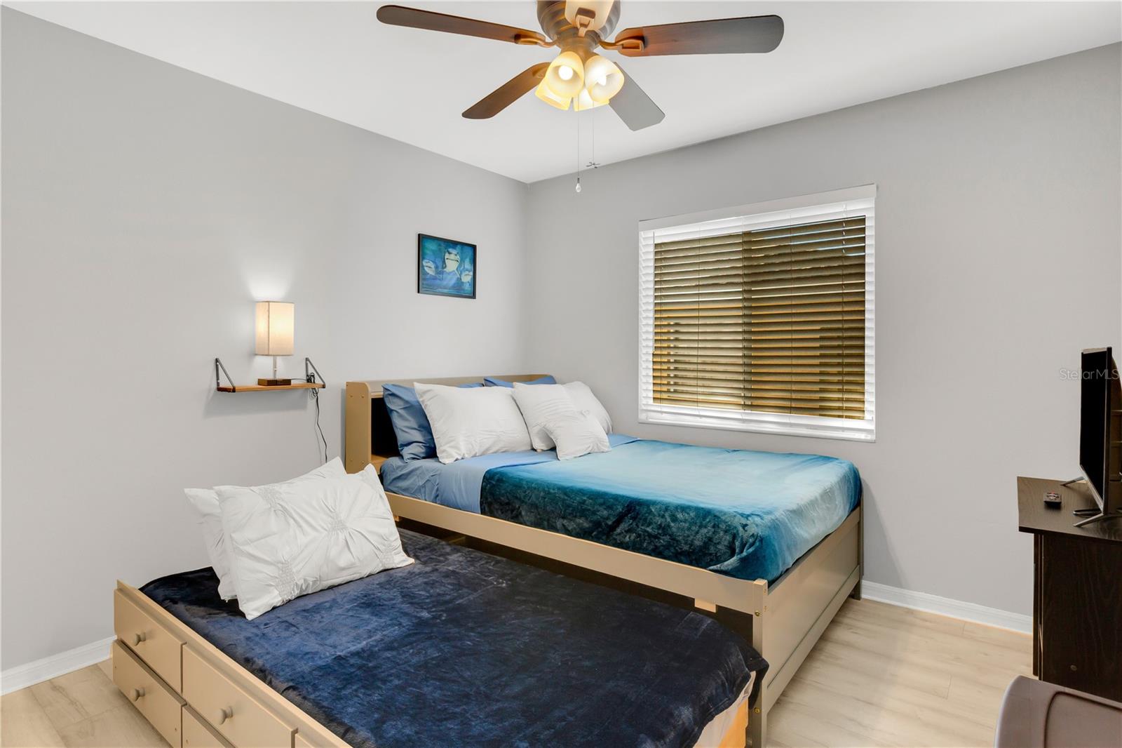 KENSINGTON OAKS - Residential