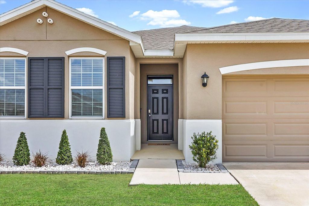 Photo of 8324 Wheat Stone Drive, Zephyrhills, FL 33540 (MLS # O6395334)