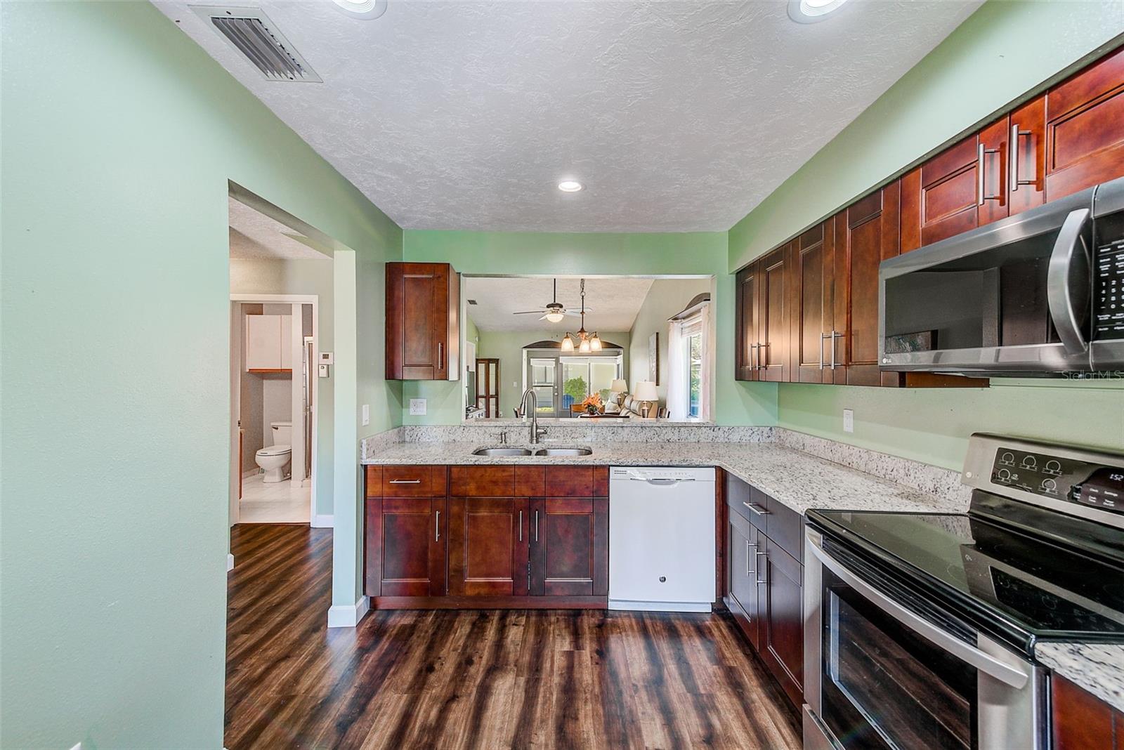 HUNTINGTON WOODS PH II - Residential