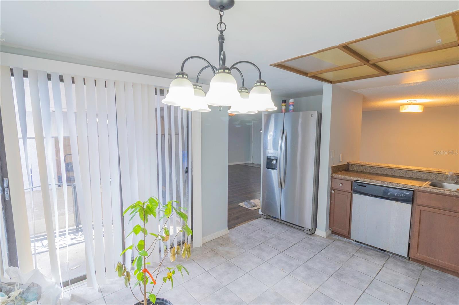 RIVER OAKS CONDO I - Residential