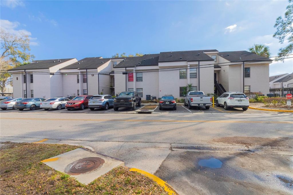 Photo of 4605 Puritan Road #4605, Tampa, FL 33617 (MLS # TB8478949)