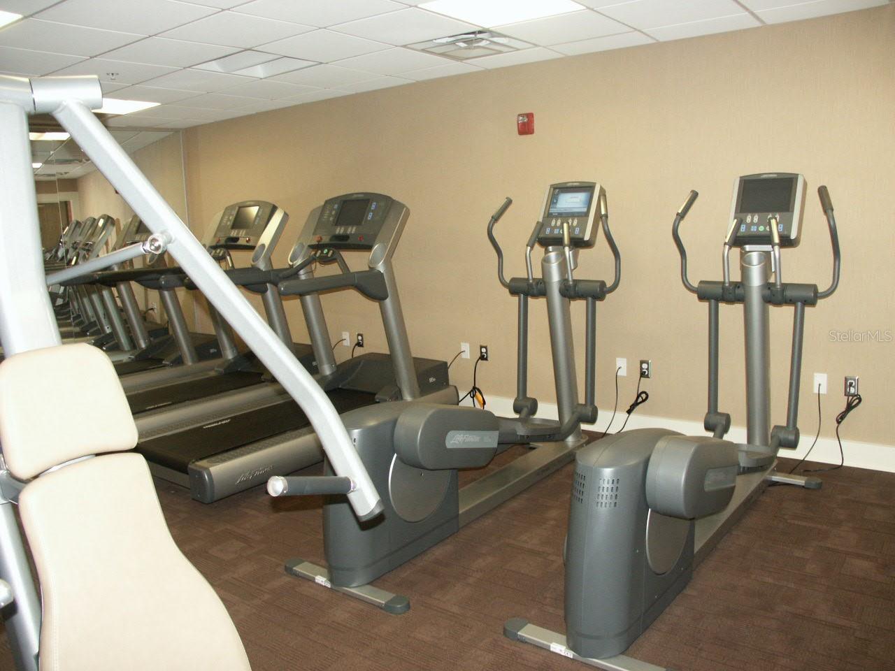 YACHT HARBOR VILLAGE CONDOS - Residential