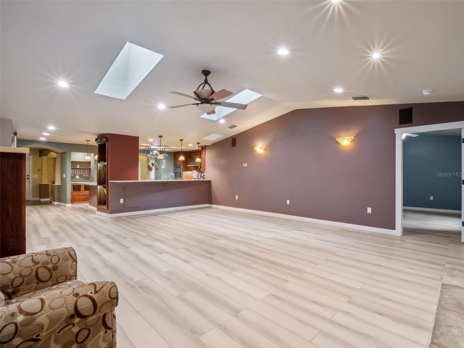 EMERALD ACRES - Residential